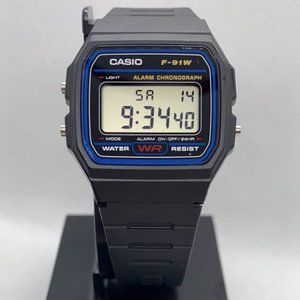 Casio Watch Digital UNISEX Classic Size Watch New